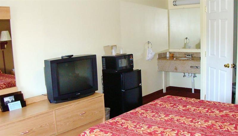 Flagship Inn & Suites Groton Ngoại thất bức ảnh